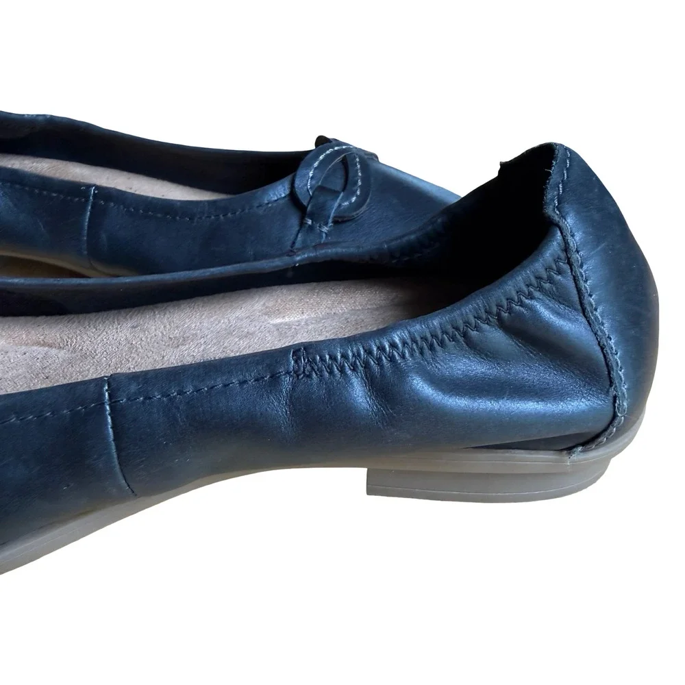 Clarks Lyrical Rhyme Black Leather Slip On Ballet Flats Square Toe Shoes sz 8